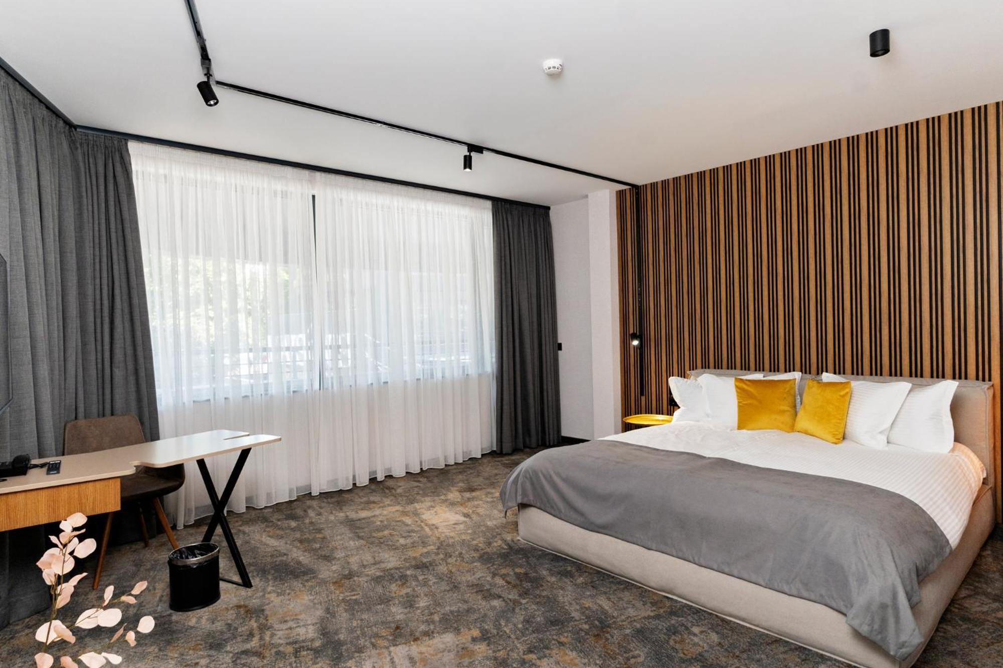 Mm Boutique Hotel Burgas Exterior foto